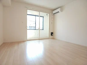 のマンスリーマンション・ウィークリーマンション「ガーデン　カサガミ 102・洋室(No.1395259)」メイン画像