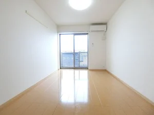 のマンスリーマンション・ウィークリーマンション「グレイスフルガーデン 305・洋室(No.1395368)」メイン画像