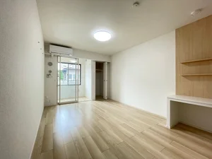 宮城県のマンスリーマンション・ウィークリーマンション「Ｗａｌｌ・ＲｏｓｅⅠ 102・洋室(No.1395429)」メイン画像