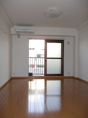 のマンスリーマンション・ウィークリーマンション「マーベラスＳＡＧＡＷＡ 102・洋室(No.1396000)」メイン画像