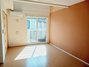 のマンスリーマンション・ウィークリーマンション「ル　ソレイユ 101・洋室(No.1396352)」メイン画像
