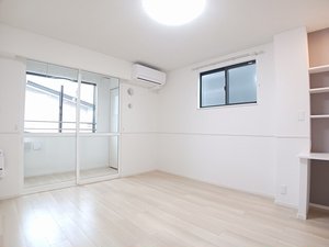 秋田県のマンスリーマンション・ウィークリーマンション「レガリア駅東 203・洋室(No.1396974)」メイン画像