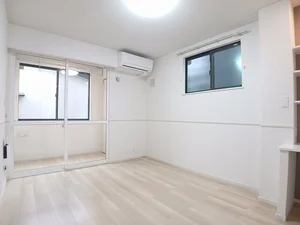 秋田県の大東建託リーシング株式会社のマンスリーマンション・ウィークリーマンション「レガリア駅東 103・洋室(No.1396977)」メイン画像