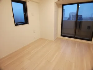 埼玉県の大東建託リーシング株式会社のマンスリーマンション・ウィークリーマンション「スアヴィス鳩ヶ谷 601・洋室(No.1398041)」メイン画像