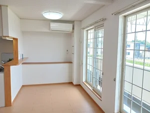 亀山市のマンスリーマンション・ウィークリーマンション「ドゥメゾンＢ 205・洋室(No.1398478)」メイン画像