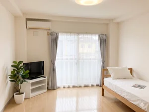 徳島県のマンスリーマンション・ウィークリーマンション「【M112】角部屋✨南向き・24時間換気システム・オール電化 1DK(No.1398806)」メイン画像