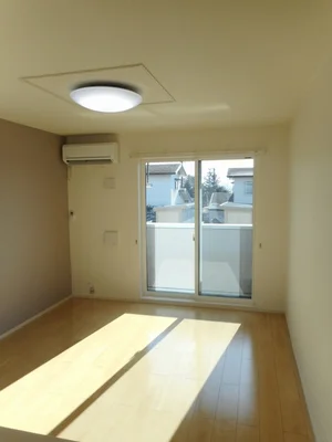 のマンスリーマンション・ウィークリーマンション「西軽井沢ｗｅｓｔｆｏｒｅｓｔＢ 104・洋室(No.1399815)」メイン画像