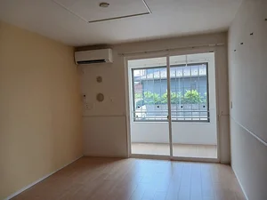 福井県のマンスリーマンション・ウィークリーマンション「グランドソレーユ　Ⅳ 103・洋室(No.1400603)」メイン画像