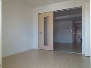 大阪市立大学医学部附属病院周辺のマンスリーマンション・ウィークリーマンション「カーサ　フェリーチェ 303・洋室(No.1400697)」メイン画像