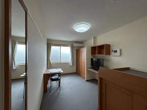 のマンスリーマンション・ウィークリーマンション「レオパレスＹＯＳＨＩＯＫＡ 206(No.1401615)」メイン画像
