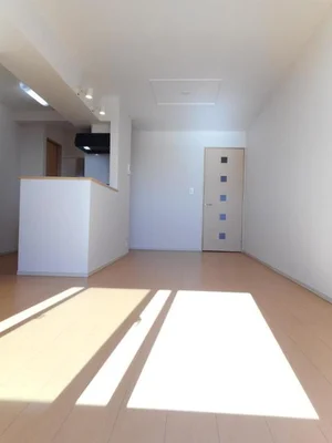 のマンスリーマンション・ウィークリーマンション「アイランド花月　Ⅲ 302・洋室(No.1402052)」メイン画像