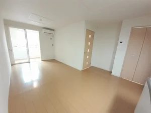 のマンスリーマンション・ウィークリーマンション「カーサ中央Ⅱ 102・洋室(No.1402638)」メイン画像