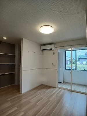 新潟市秋葉区のマンスリーマンション・ウィークリーマンション「ラ・ファミーユ　５ 101・洋室(No.1403048)」メイン画像