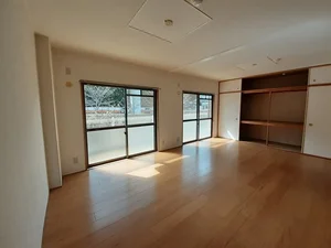 のマンスリーマンション・ウィークリーマンション「ウエストコートＴＡＮＩＧＡＭＩ 103・洋室(No.1403847)」メイン画像