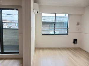 人間総合科学大学蓮田キャンパス周辺のマンスリーマンション・ウィークリーマンション「サニーフラットⅡ 204・洋室(No.1404283)」メイン画像
