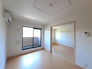 のマンスリーマンション・ウィークリーマンション「フォックス　ヒルズ　Ｂ 202・洋室(No.1405522)」メイン画像