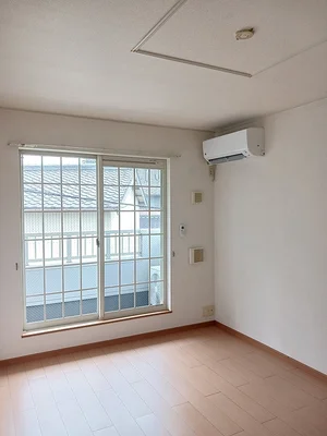 四日市市のマンスリーマンション・ウィークリーマンション「メゾン・フィロスⅡ 205・洋室(No.1405618)」メイン画像
