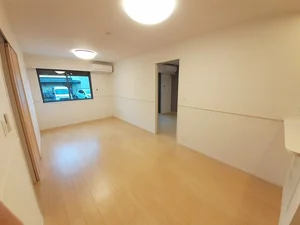 亀岡市のマンスリーマンション・ウィークリーマンション「カーサデルソーレⅠ 102・洋室(No.1405654)」メイン画像