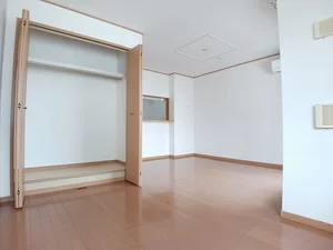 のマンスリーマンション・ウィークリーマンション「ウッドパストラルⅡ 202・洋室(No.1405679)」メイン画像