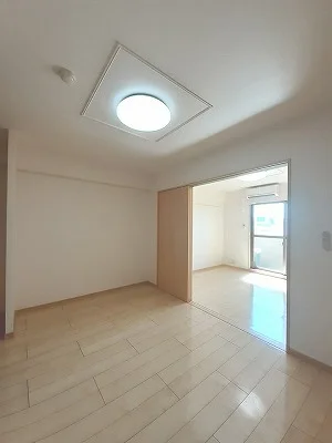香川県のマンスリーマンション・ウィークリーマンション「グラマシィー 406・洋室(No.1405736)」メイン画像