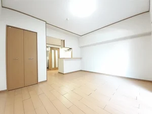 のマンスリーマンション・ウィークリーマンション「セレスタイト黒崎 310・洋室(No.1405773)」メイン画像