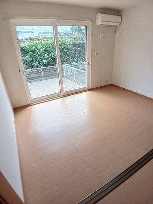 愛媛県のマンスリーマンション・ウィークリーマンション「ヴィラ・ソレイユＡ 102・DK(No.1405995)」メイン画像