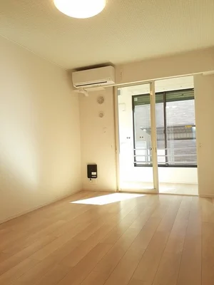 のマンスリーマンション・ウィークリーマンション「ファミール　Ａ 102・洋室(No.1406631)」メイン画像