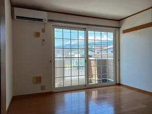 のマンスリーマンション・ウィークリーマンション「コンフォール　エクセレンツ　Ⅱ 102・洋室(No.1406652)」メイン画像