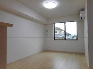 山梨県のマンスリーマンション・ウィークリーマンション「グラシアス　甲斐 102・洋室(No.1406683)」メイン画像