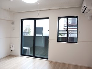 埼玉県のマンスリーマンション・ウィークリーマンション「ヒカルサさいたまサクラ 102・洋室(No.1407364)」メイン画像