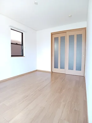 福岡県のマンスリーマンション・ウィークリーマンション「カロスアンセ参番館 101・洋室(No.1408146)」メイン画像