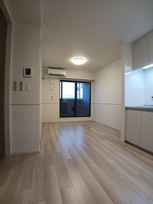 順天堂大学医学部附属静岡病院周辺のマンスリーマンション・ウィークリーマンション「カーサ・ラッフィナート 202・洋室(No.1408647)」メイン画像