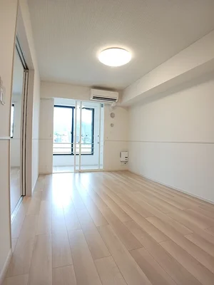 山口駅（山口県）のマンスリーマンション・ウィークリーマンション「カームウェスト 104・洋室(No.1408777)」メイン画像