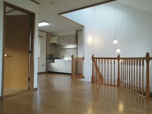 生駒駅（奈良県）・鳥居前駅（奈良県）のマンスリーマンション・ウィークリーマンション「クレストール八上 101・洋室(No.1412025)」メイン画像