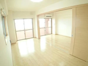 沖縄県のマンスリーマンション・ウィークリーマンション「カルム・ヴィラ　ゆき 401・洋室(No.1412281)」メイン画像