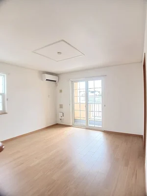 泉駅（福島県）のマンスリーマンション・ウィークリーマンション「ＦＯＵＮＴＡＩＮ　ＨＯＵＳＥ 105・洋室(No.1412589)」メイン画像