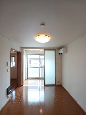 群馬県のマンスリーマンション・ウィークリーマンション「セレーノ 102・洋室(No.1412674)」メイン画像