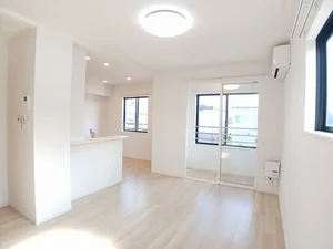 のマンスリーマンション・ウィークリーマンション「カーザ　レガーメ 201・洋室(No.1412700)」メイン画像