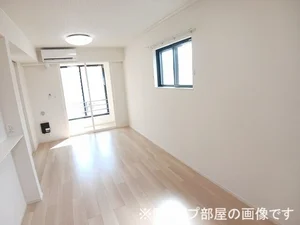長野県のマンスリーマンション・ウィークリーマンション「カーザ　レガーメ 101・洋室(No.1412702)」メイン画像