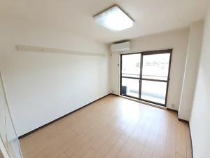 亀岡市のマンスリーマンション・ウィークリーマンション「澤田マンション 205・洋室(No.1412768)」メイン画像