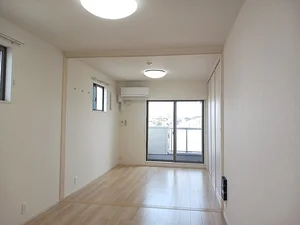 のマンスリーマンション・ウィークリーマンション「イーケータイズ 302・洋室(No.1413525)」メイン画像