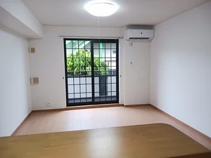 のマンスリーマンション・ウィークリーマンション「ベルファミーユ　Ⅱ 102・洋室(No.1413683)」メイン画像