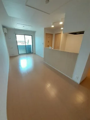 のマンスリーマンション・ウィークリーマンション「ＢＥＳＴ　ＨＯＵＳＥ　Ⅲ　Ｂ 102・洋室(No.1414176)」メイン画像