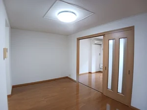 東根市のマンスリーマンション・ウィークリーマンション「さくらヶ丘Ａ 111・洋室(No.1416244)」メイン画像