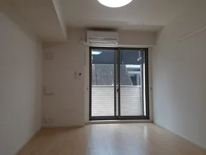のマンスリーマンション・ウィークリーマンション「レスプランディール岸根公園 102・洋室(No.1416736)」メイン画像