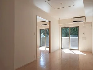 のマンスリーマンション・ウィークリーマンション「エクレーヌ湘南 102・洋室(No.1417178)」メイン画像