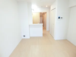 のマンスリーマンション・ウィークリーマンション「Ｏｃｅａｎ　Ｖｉｅｗ　Ｍ’ｓ 402・洋室(No.1417193)」メイン画像