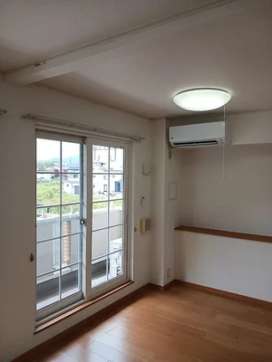 徳和駅（三重県）のマンスリーマンション・ウィークリーマンション「グロワール 202・洋室(No.1417931)」メイン画像
