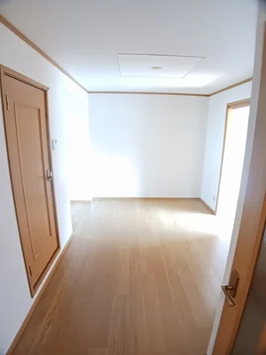 朝来市のマンスリーマンション・ウィークリーマンション「ラフィネ・ロジュマンＡ 202・洋室(No.1418063)」メイン画像
