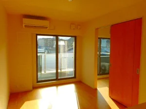 のマンスリーマンション・ウィークリーマンション「Ｃａｓａ　　Ｏｒｔｏ 104・洋室(No.1418146)」メイン画像